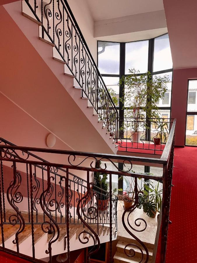 Hotel Dowhan Nowe Esterno foto