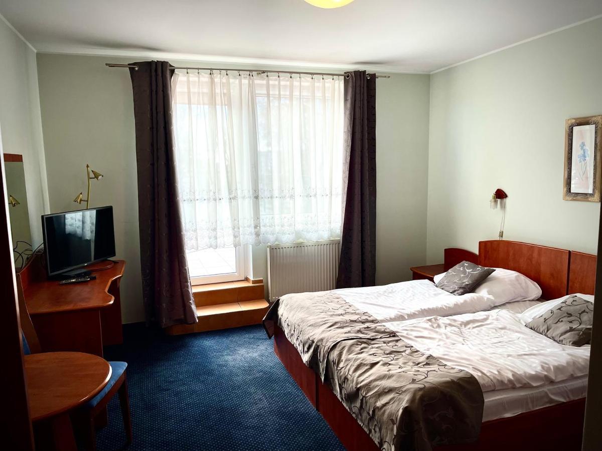 Hotel Dowhan Nowe Esterno foto