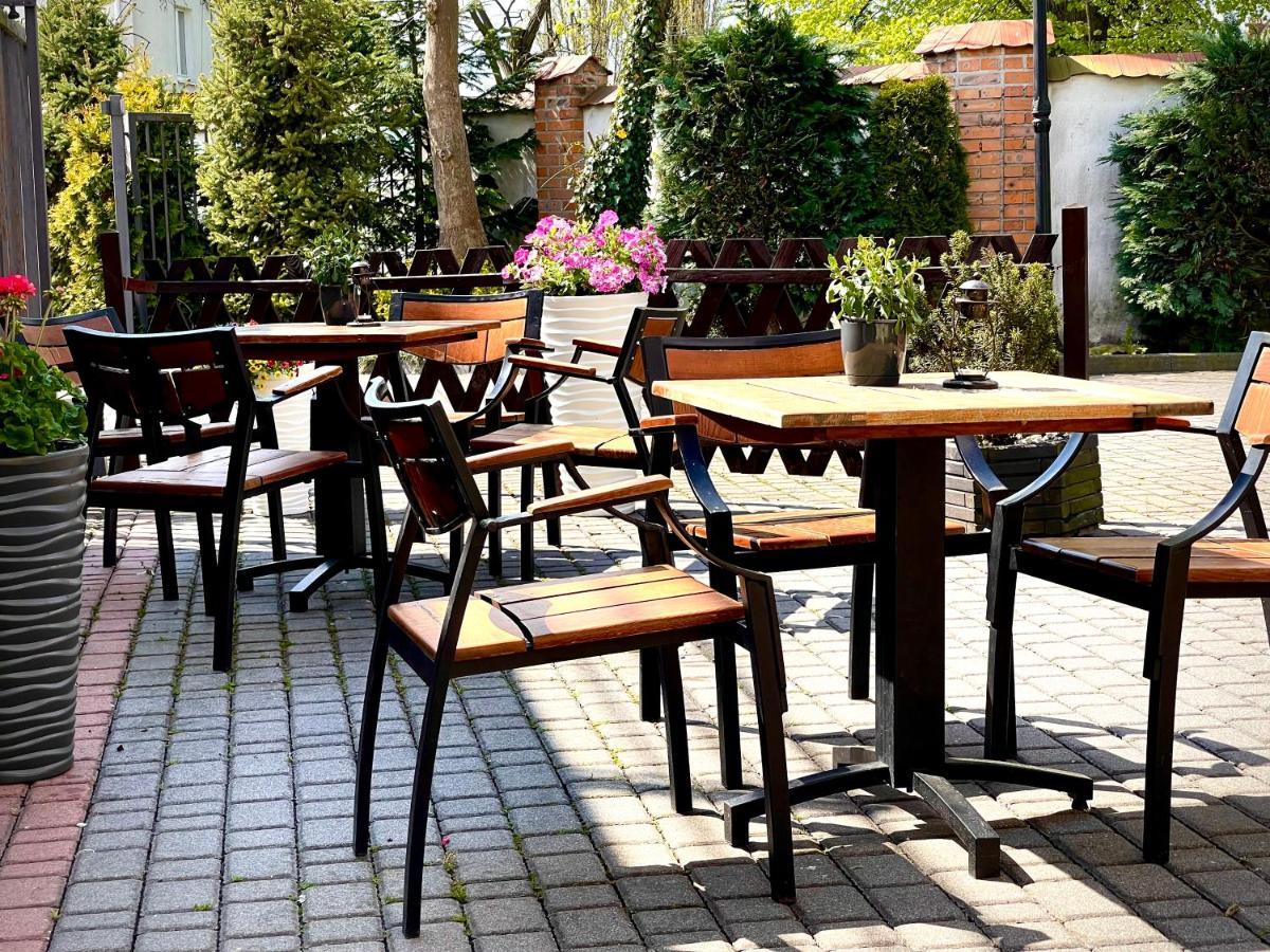 Hotel Dowhan Nowe Esterno foto