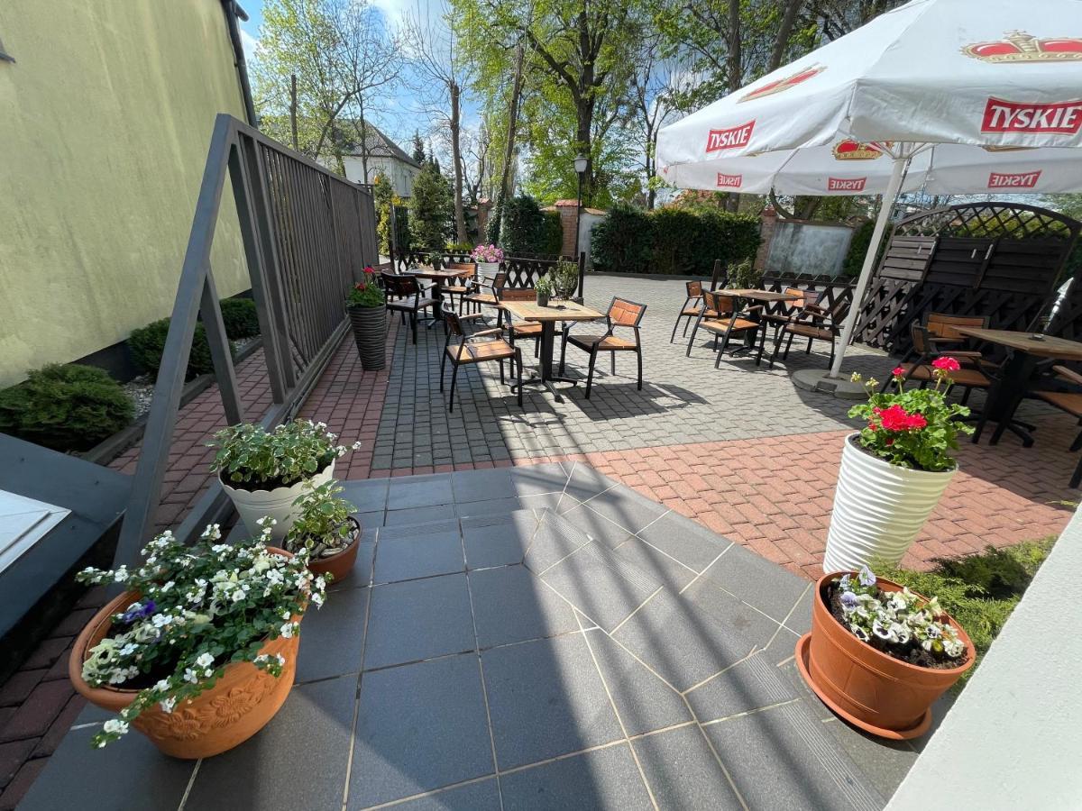 Hotel Dowhan Nowe Esterno foto
