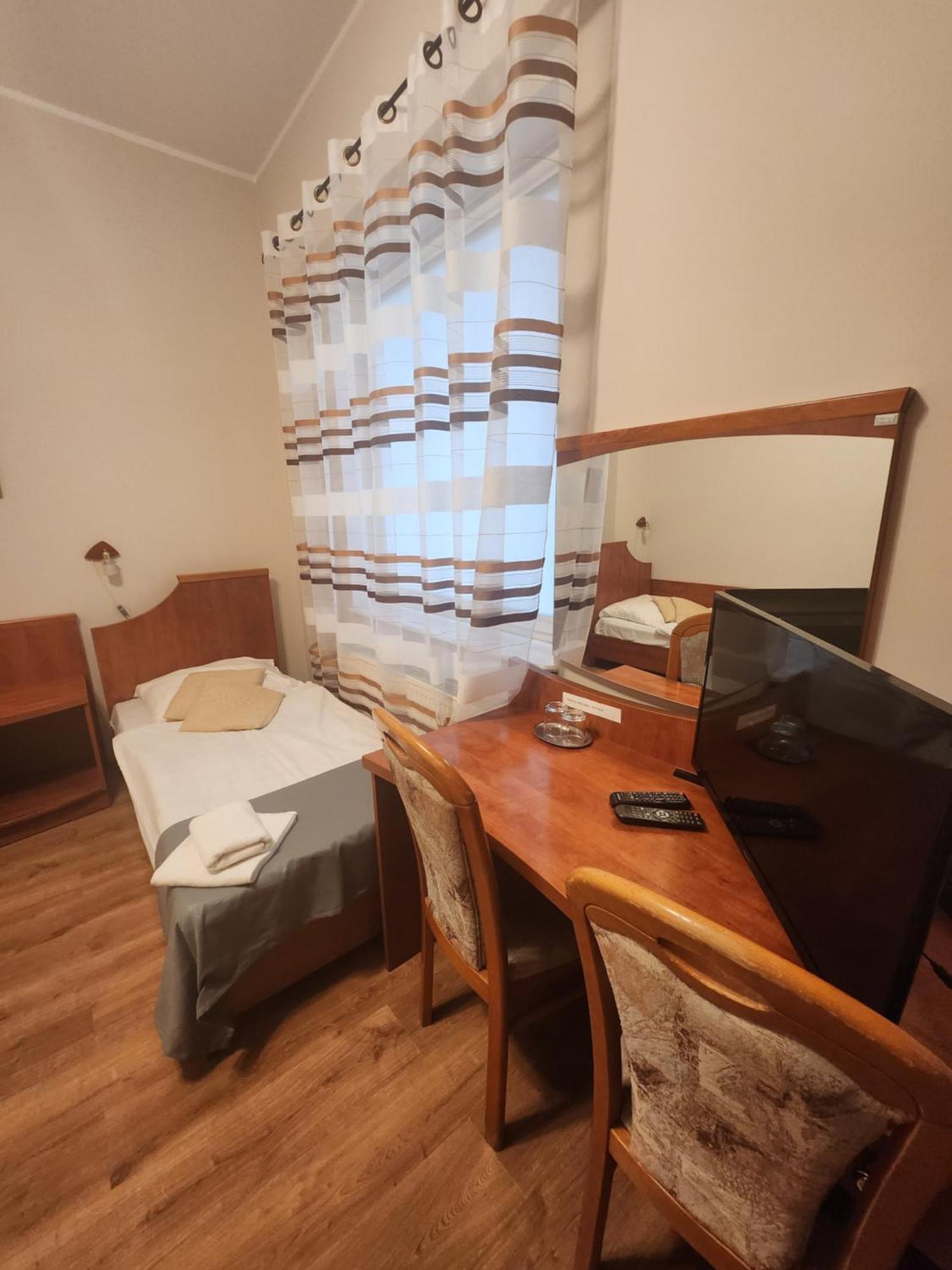 Hotel Dowhan Nowe Esterno foto